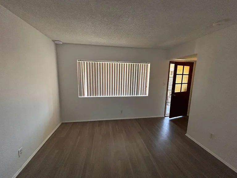 7232 Whittier Ave #E — Photo 1