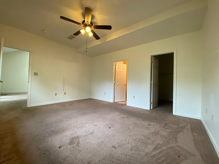 106 Amber Ln — Photo 7