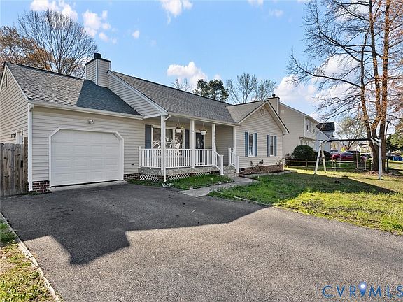 2nd image of 7323 Pineleaf Dr