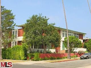 1st image of 854 18th St Unit 1