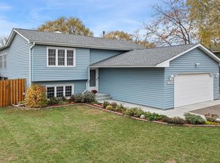 7125 Brian Dr, Centerville, MN 55038