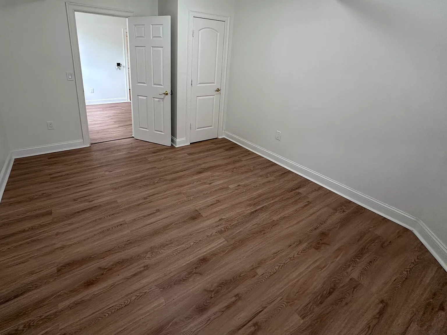 6003 Monroe Pl — Photo 4