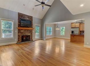 4910 Fox Chase Rd, Greensboro, NC 27410