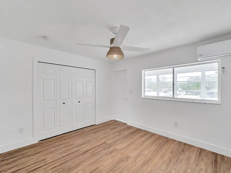 2366 Shelley St #14 — Photo 27