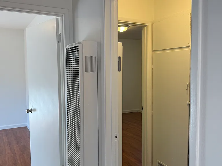 1280 Mastic St #1280 — Photo 13