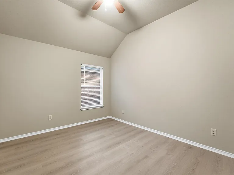 20931 Hamlet Ridge Ln — Photo 19