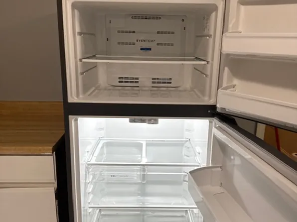 101-1A Baker St #1, Fall River, MA 02721