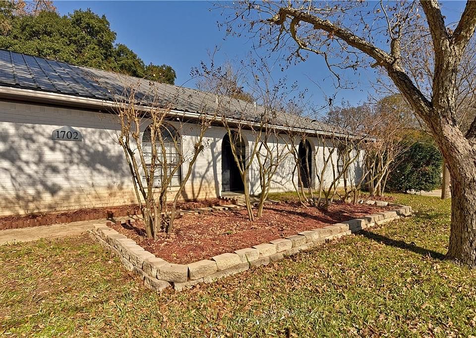1st image of 1702 Pecos Ave