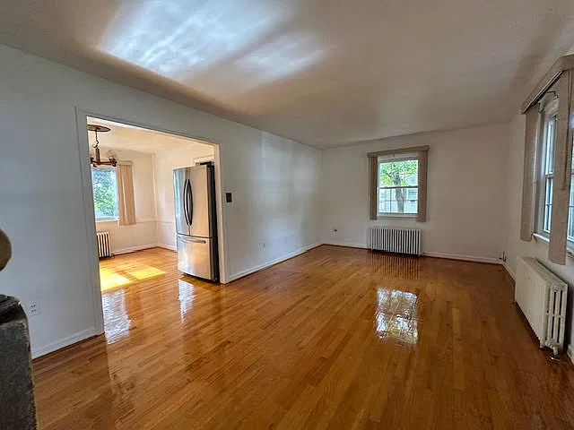 4 bed, 1382 sqft, $4,050 — Photo 2
