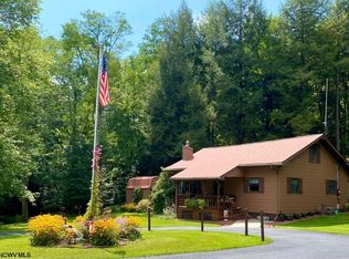 6289 Cranesville Rd, Terra Alta, WV 26764