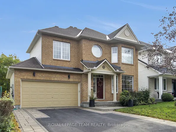 9 Mersey Dr, Ottawa, ON K2K 3A8