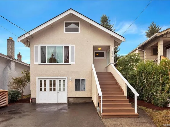 1321 Finlayson St, Victoria, BC V8T 2V5