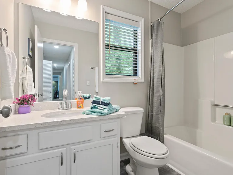 303 Paxton Cir — Photo 9