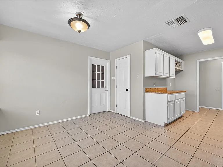 2310 Woodwind Dr — Photo 14