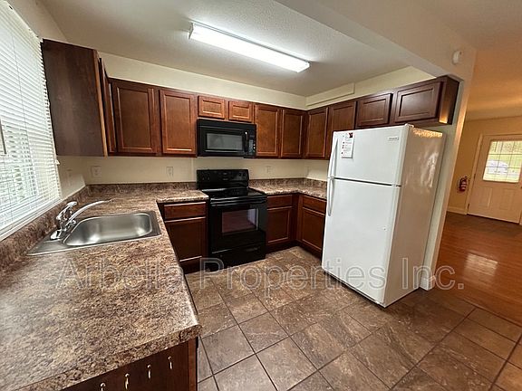 4th image of 128 Leach Dr APT 302