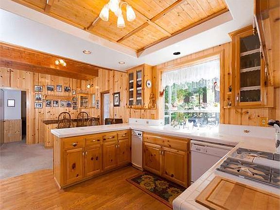 4th image of 28517 Shenandoah Dr