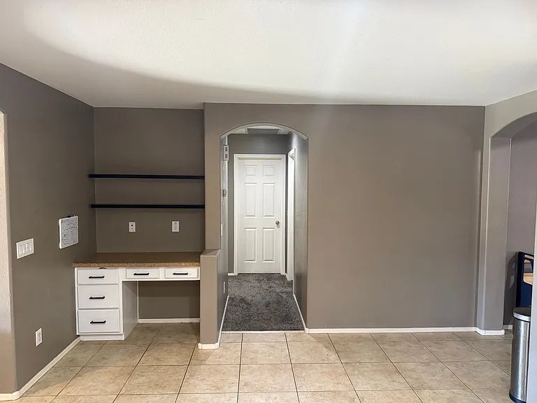 5943 S 248th Dr — Photo 6