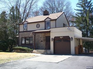 118 Woodfield Rd, Washington Township, NJ 07676