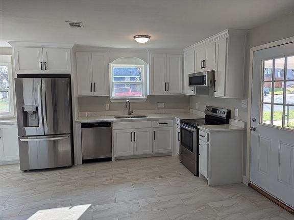 5th image of 100 W Hull St
