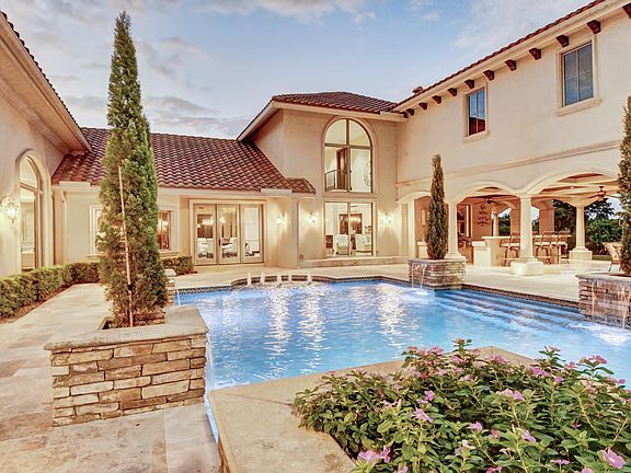 3rd image of 10247 El Caballo Ct