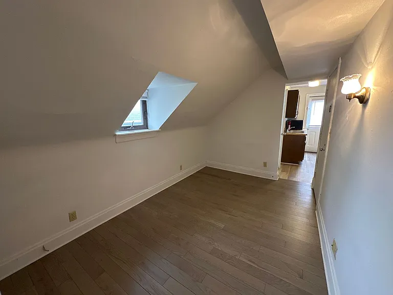 Summit St 1722 GW2 — Photo 16