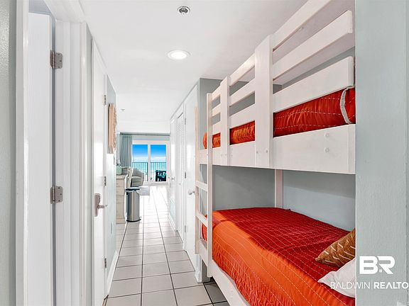 3rd image of 517 E Beach Blvd APT 2A