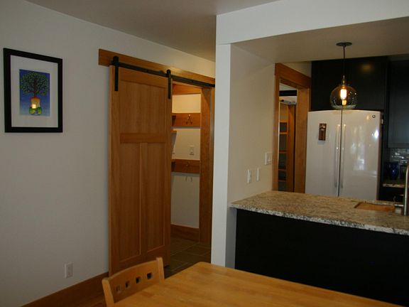 3rd image of 1001 Grandview Dr #12