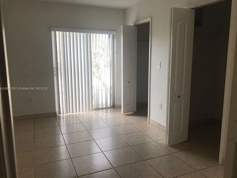 12807 SW 32nd St — Photo 5