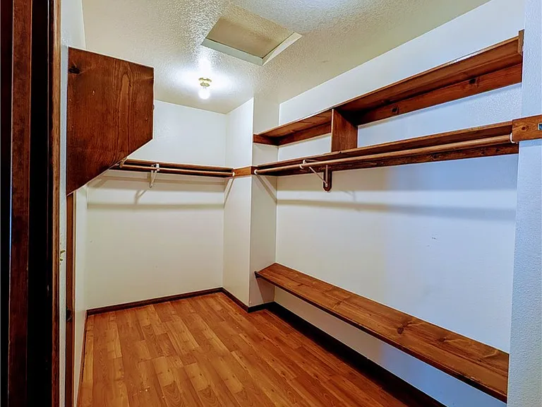 2828 W Avenue O8 — Photo 26
