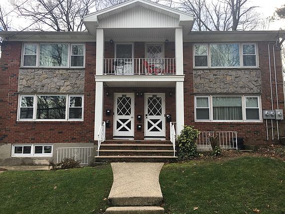 2nd image of 1346 Victory Blvd #2B