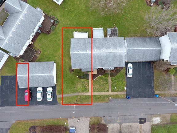 3rd image of 109 Center St