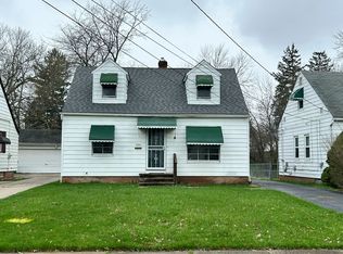 5206 Henry St, Maple Heights, OH 44137