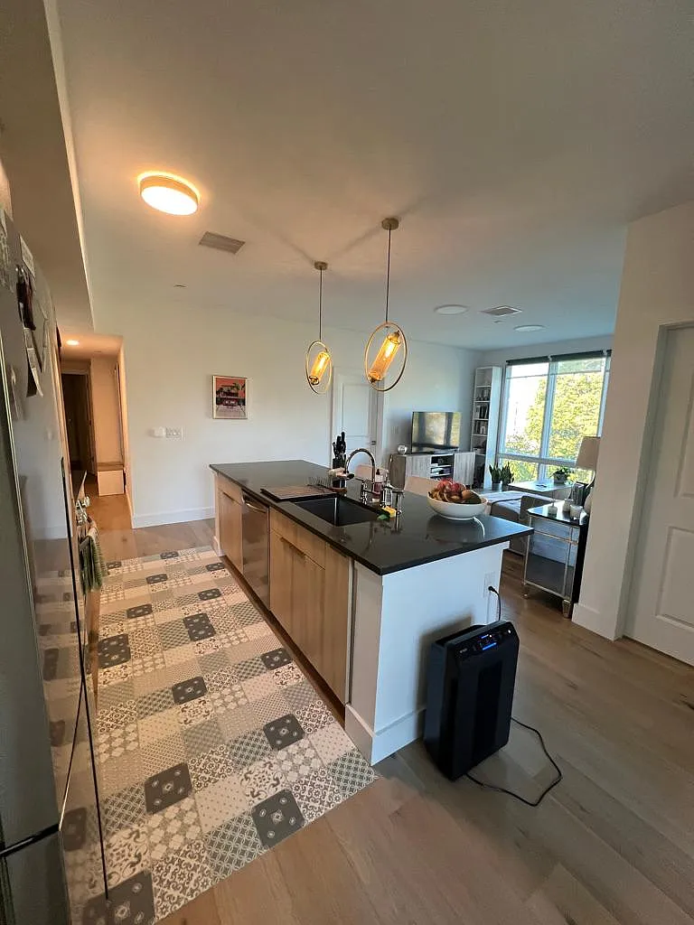 348 Baldwin Ave — Photo 4