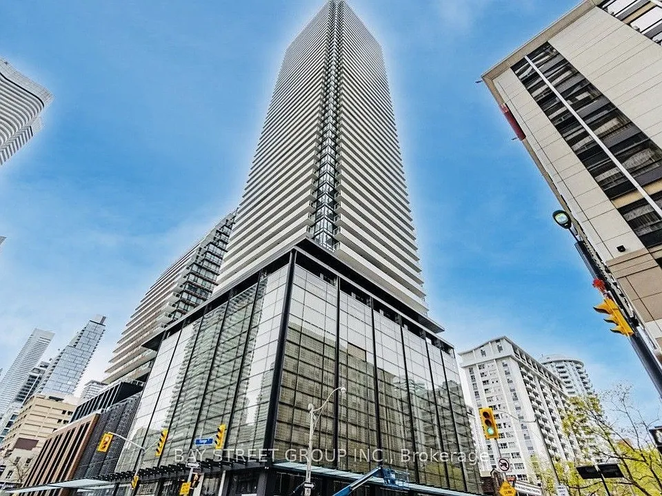 501 Yonge St #2103