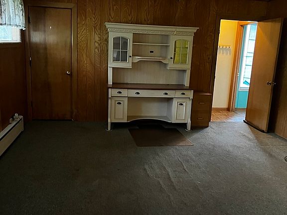 5th image of 355 Hiawatha Dr