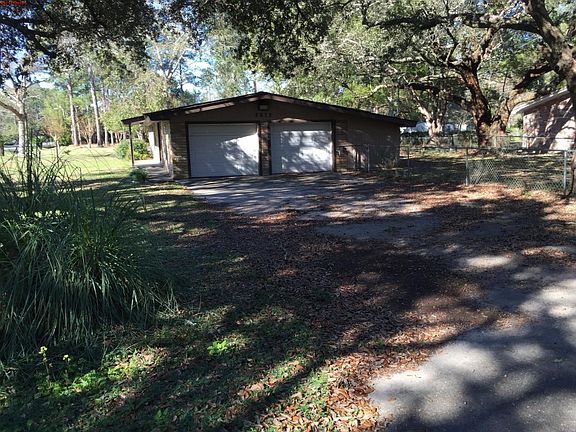 4th image of 5819 Lake Dr