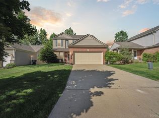 4197 Sonata Dr, Howell, MI