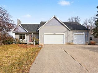 3694 142nd Ave, Holland, MI 49424