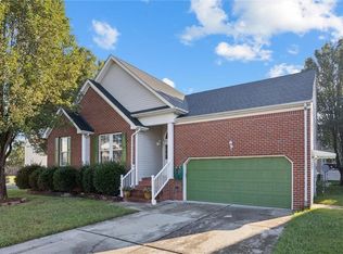 2001 Kelsey Bay Ct, Chesapeake, VA 23323