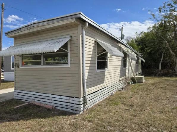 5611 Bayshore Rd #83, Palmetto, FL 34221