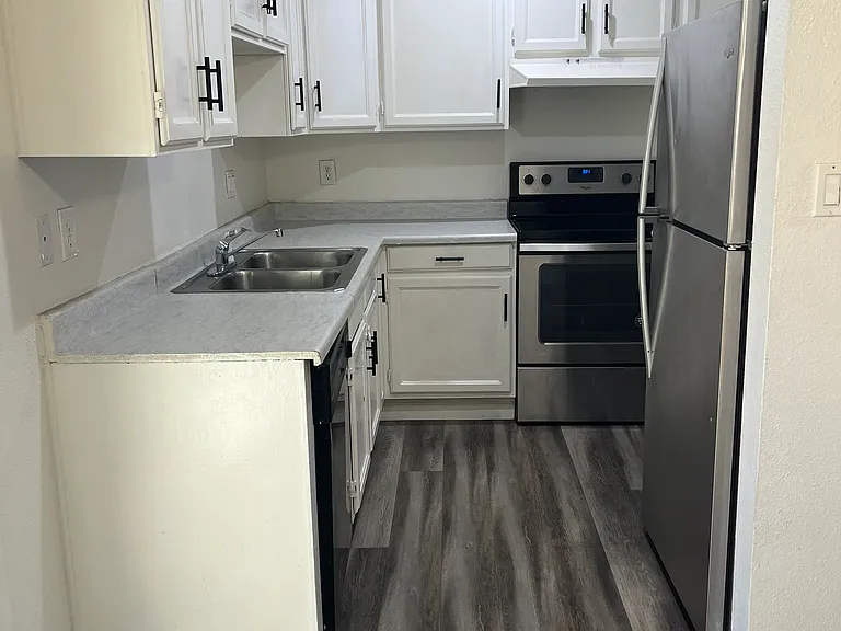 6254 E Greenway Cir #2 & 4 — Photo 11