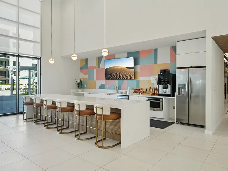 Marina Club Apartment homes — Photo 15