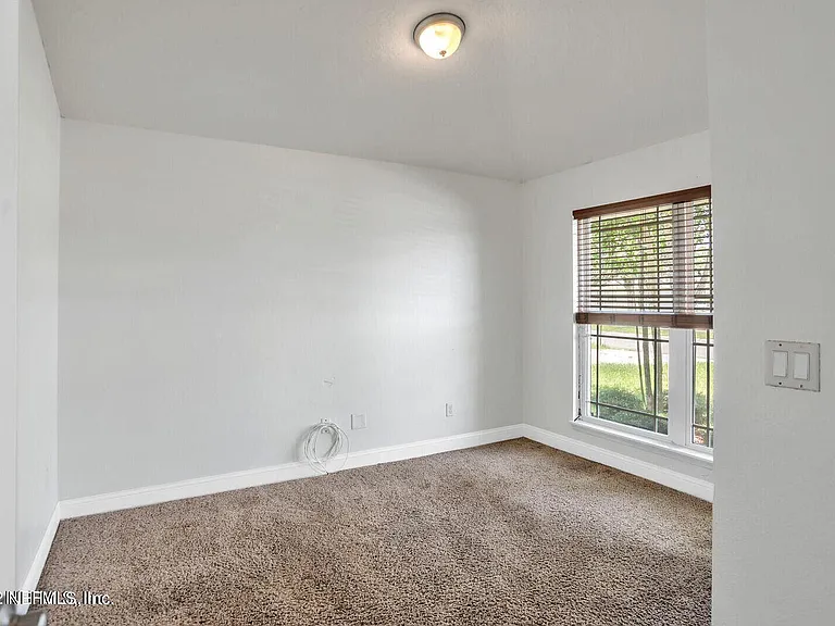5816 Round Table Rd — Photo 9