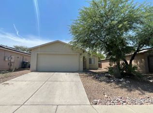 114 E Medina Rd, Tucson, AZ 85706