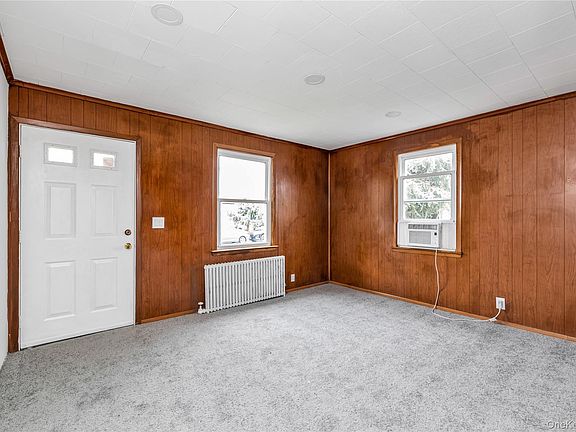 3rd image of 191 Litchfield Ave