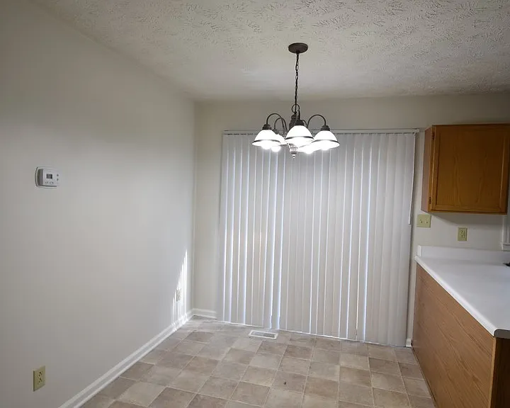 202 Cobblestone Ct — Photo 6