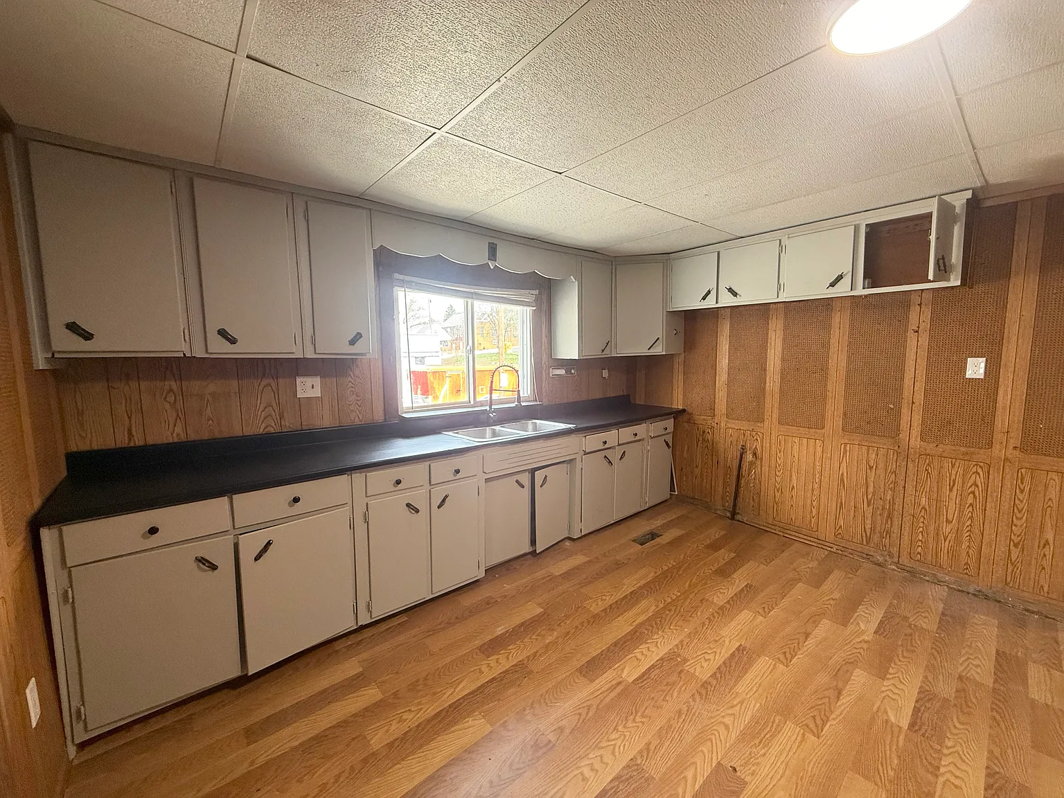 754 N Sharpsville Ave — Photo 3