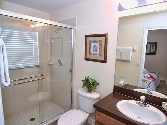 WS4P304OBC-Queen-Bathroom-Ensuite