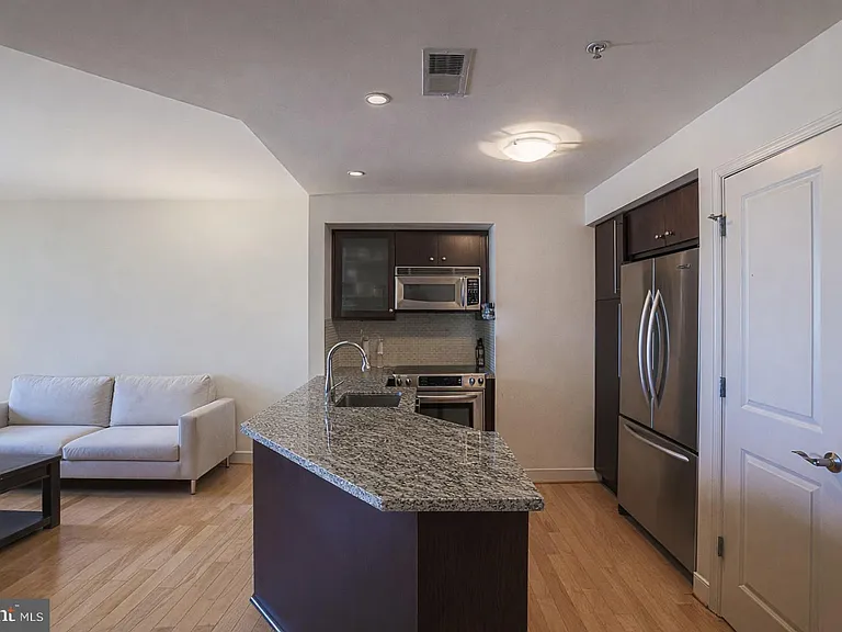 675 President St #2607 — Photo 7