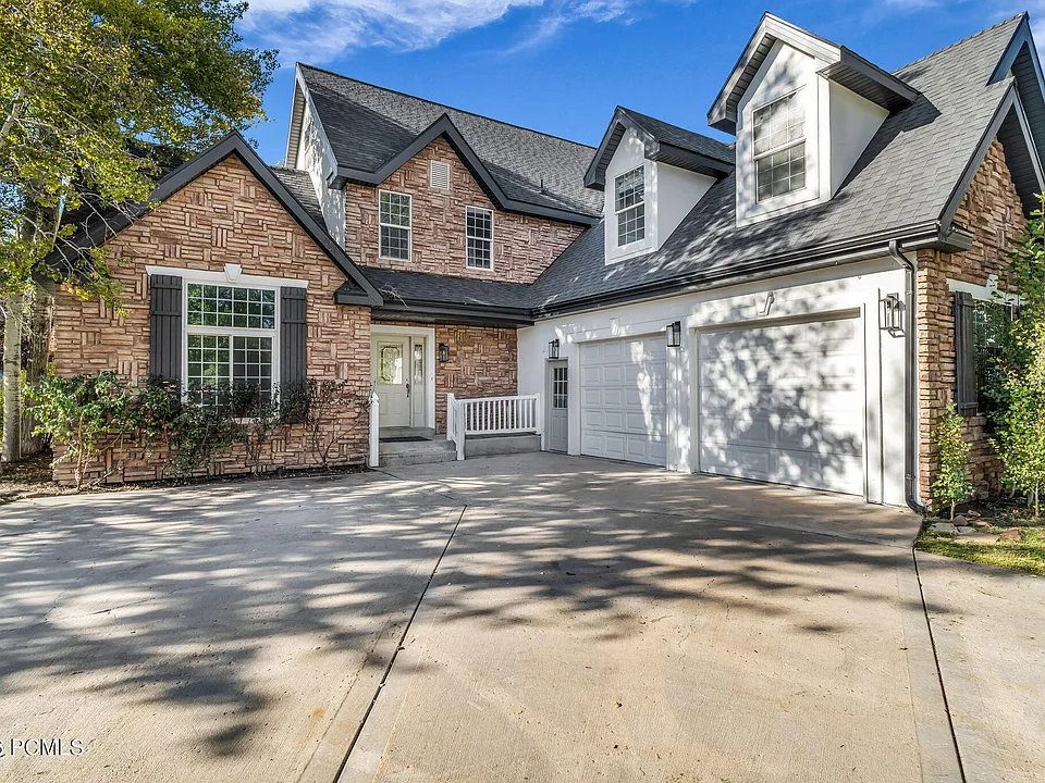 190 W Swiss Farm Way